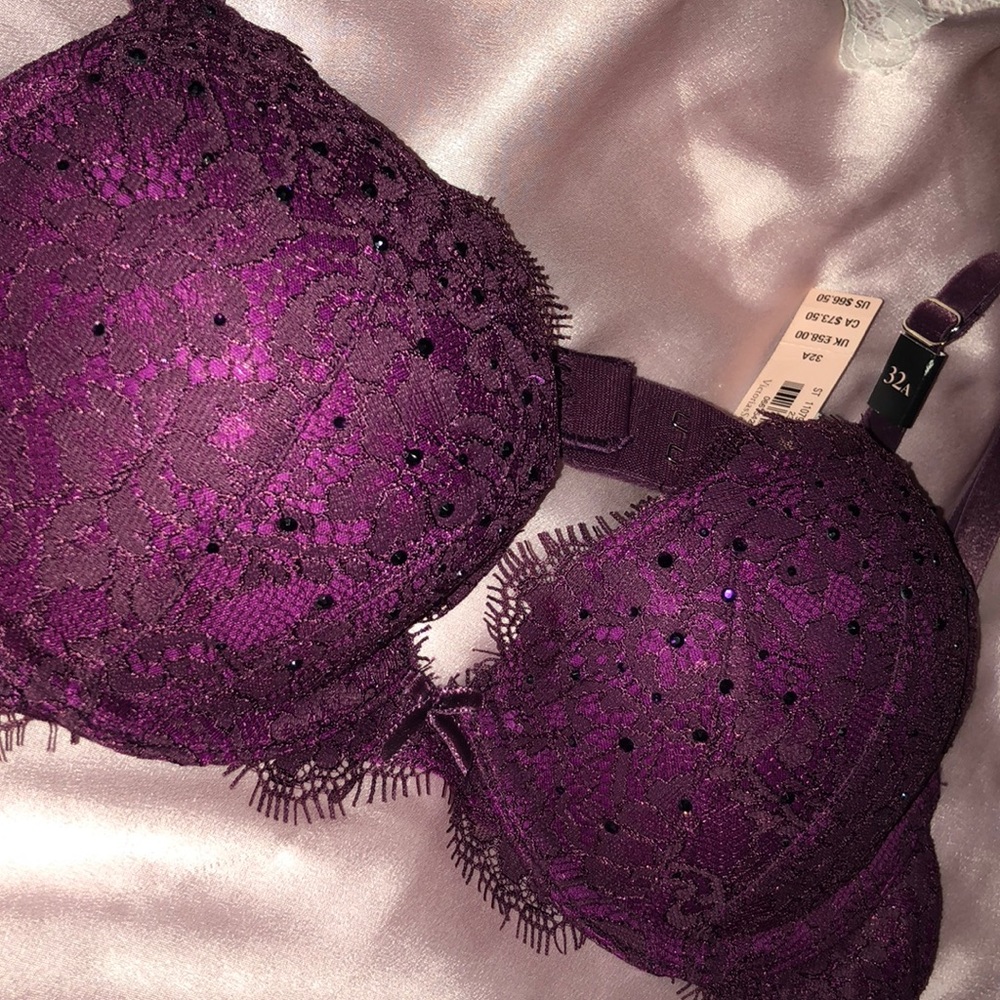 Sexy bra!